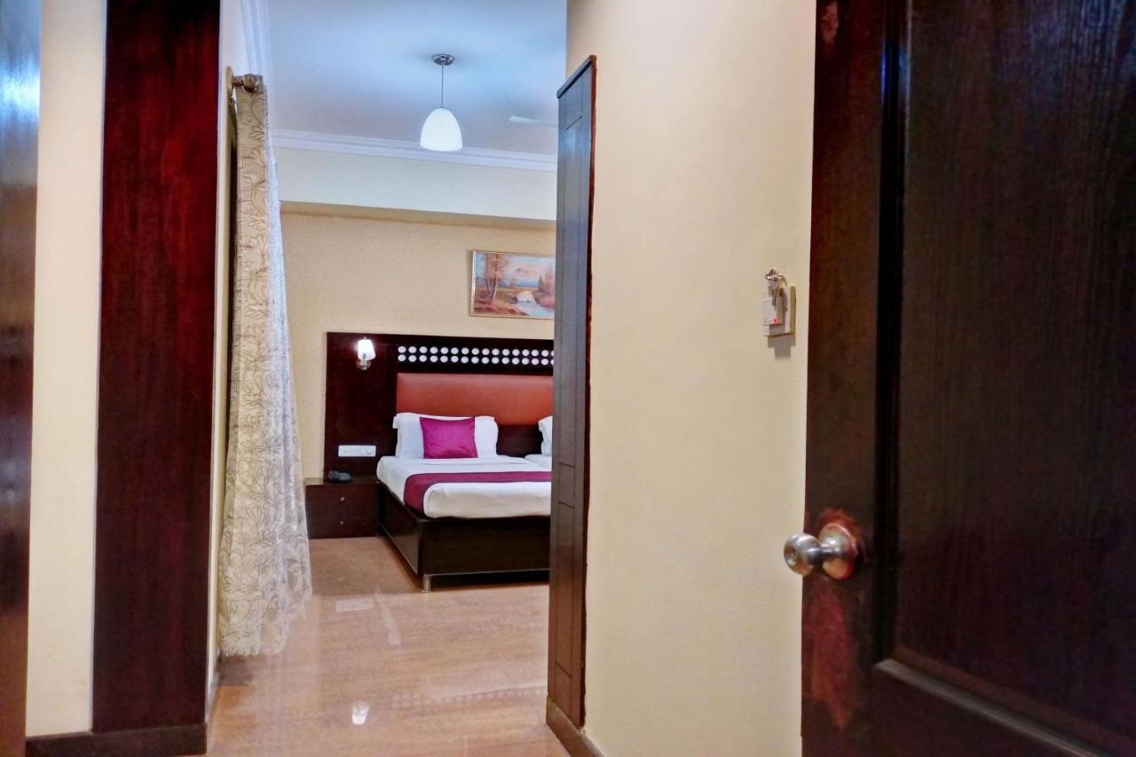 Oyo 10437 Hotel Hibiscus Inn Bangalore Exterior photo